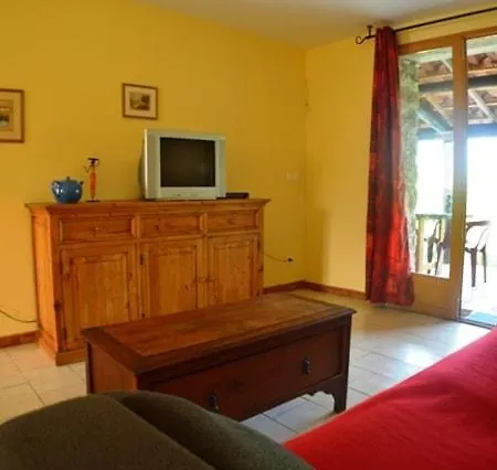 בית נופש Mirabel #3, Maisonette, Terrace And Pool Access